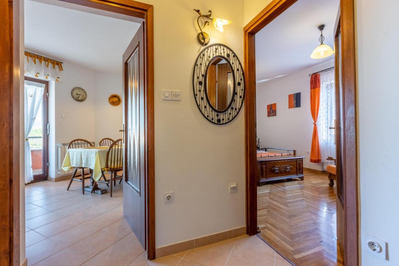Apartments Villa Mavero Banjole Exterior photo