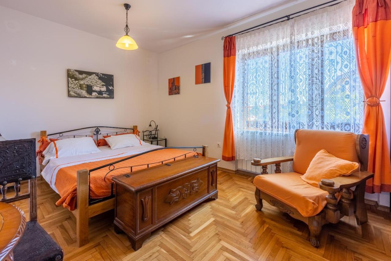 Apartments Villa Mavero Banjole Exterior photo
