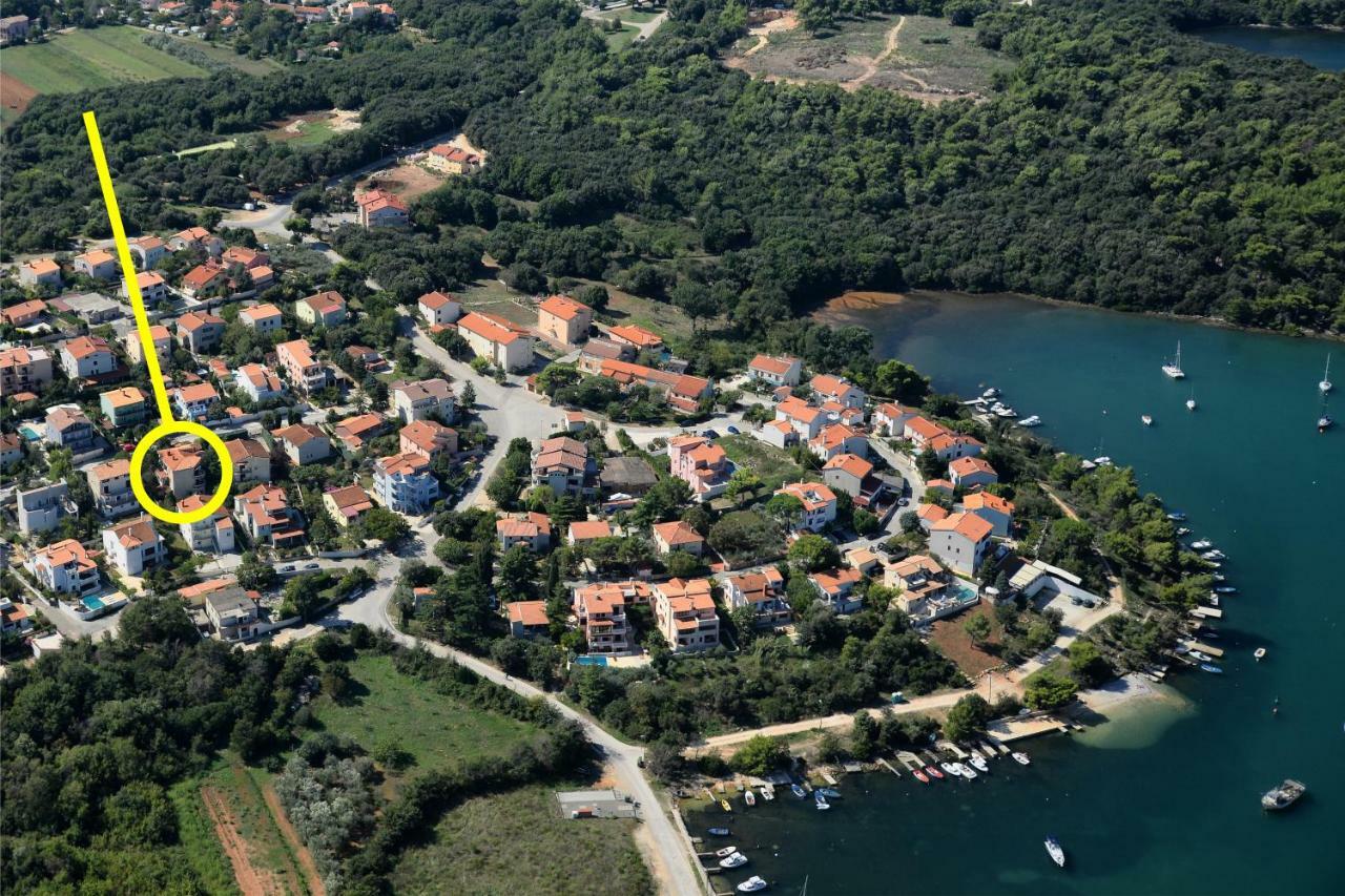Apartments Villa Mavero Banjole Exterior photo